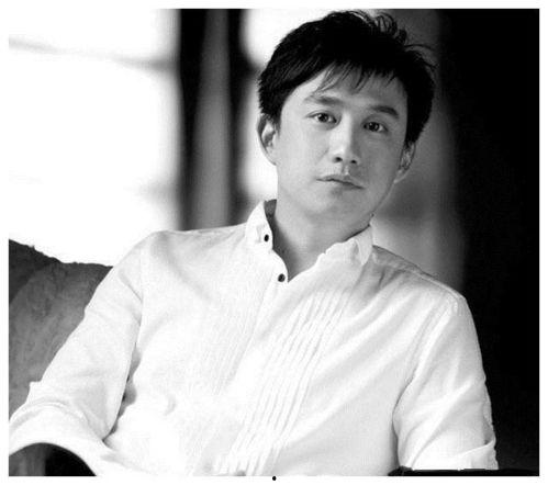 娱乐君吃瓜黄磊是谁呀视频,吃瓜黄磊背后的故事